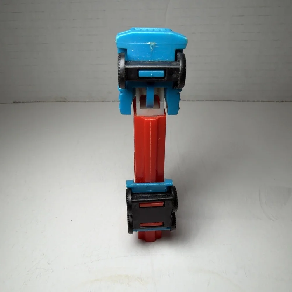 PEZ DISPENSER Semi Truck NO Feet  vintage  blue/red